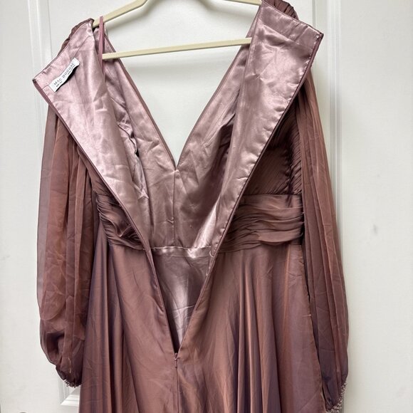 Mac Duggal Plus Size 16W Pink Puff Sleeve Embellished Cuff V-Neck A Line Gown - Picture 14 of 16